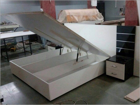 Laminated Board Bed