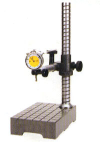 DIAL COMPARATOR STAND - Cast Iron 220mm x 160mm, Vertical Range 300mm, Asymmetric Pillar, Precision Ground Base