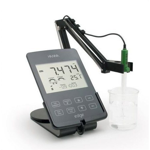 Edge Multiparameter pH Meter