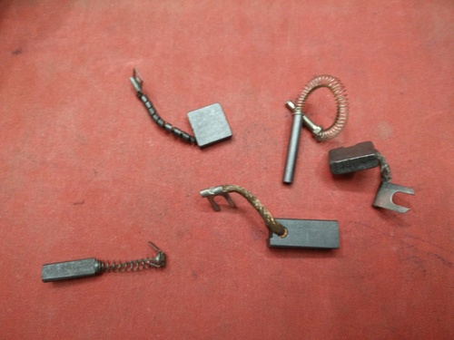 CARBON BRUSH - Carbon Graphite, Customizable Sizes, Various Voltage & Current Ratings | Cost-effective, High Conductivity, Long Life, Easy Installation