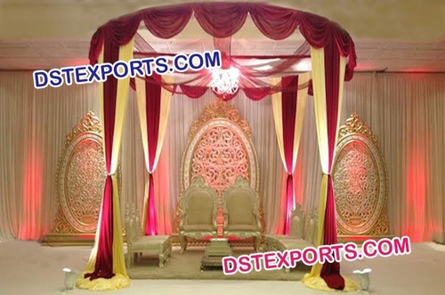 Indian Wedding Mandap With Oval Backdrop Frames