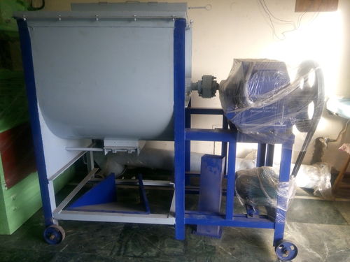 Heavy Production Cattle Feed Machine Manufacture By S. G. ENGINEER