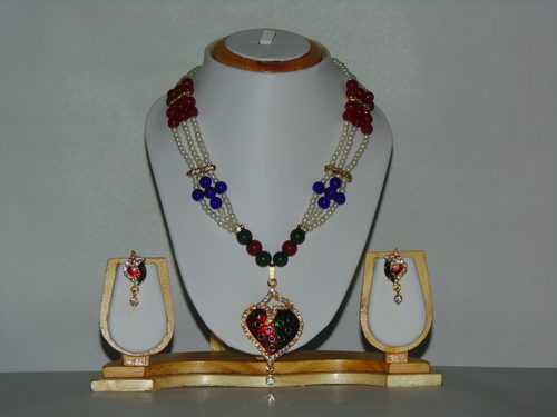 Artificial Beaded Jewelry .