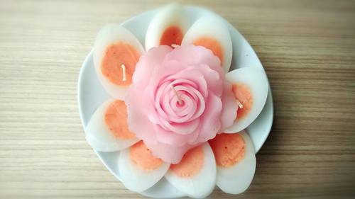Eggs set with Rose blooms candles