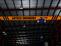 Single Girder Eot Cranes - Heavy-duty Steel, 5 Ton Capacity , Optimal Precision Lifting
