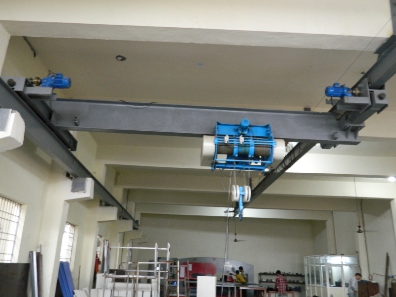 Underslung Crane - Color: Blue