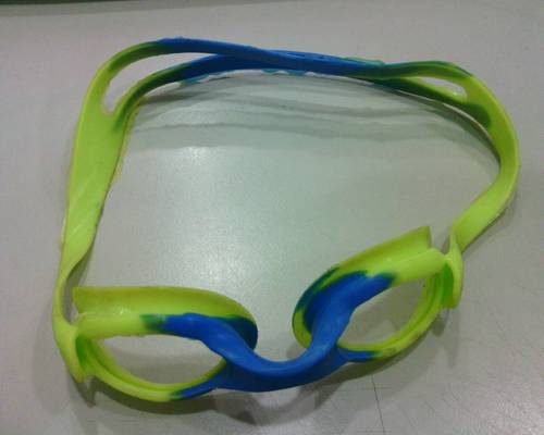 swimming goggle