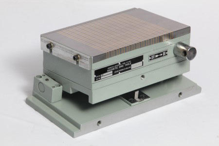 Sine Table - Alloy Steel, Variable Sizes, 0-45° Angle Setting | Precision Measurement, Magnetic Table, Hinged Clamp, ±5 Seconds Accuracy