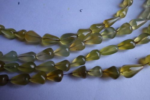 Pear Cut Green Chalcedony Plain