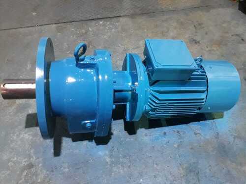 Flange Mounted Helical Gear Motor