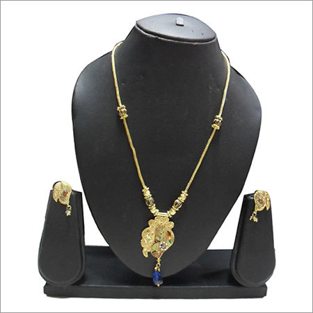 Golden Gold Plated Fancy Pendant Necklace Set