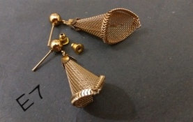 Triangle Netweaved Danglers