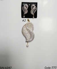 American Diamond Pendant Set