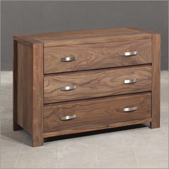 Young Dresser