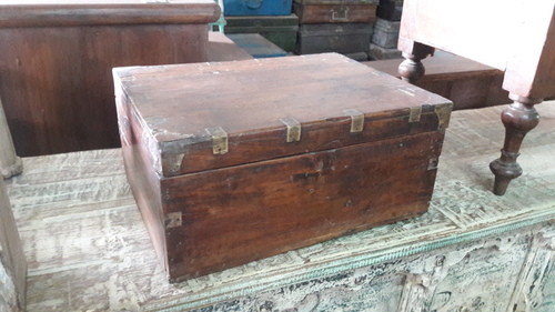 Vintage Indian Chest - Teak Wood 40x30x19 cm, Brass Inlay, Antique Finish, Storage & Decor