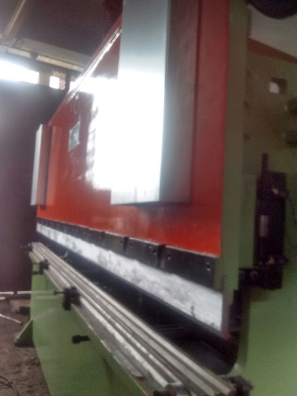 Back Cylinder Hydraulic Bending Machine