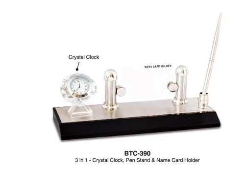 TABLE ORGANIZER WITH CREATIVE ITEM