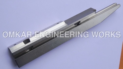 Upper Guide Rail