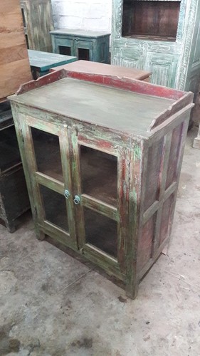 4 Glass Panel Wooden Almirah