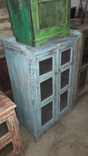 Medium Glass Cabinet