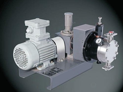 White And Gray Hydraulic Actuated Diaphragm Pump