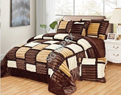 100% Polyester Quilt Manufacturer