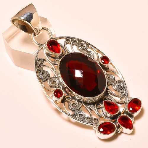 MOZAMBIQUE GARNET VINTAGE STYLE