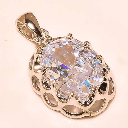 WHITE TOPAZ