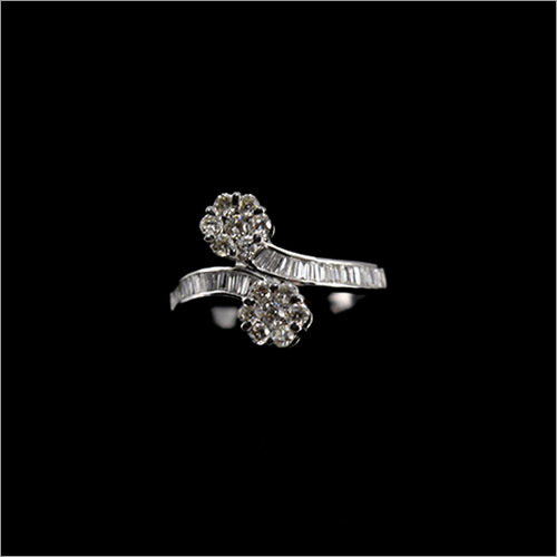 Oval Cut Diamond Engagement Rings