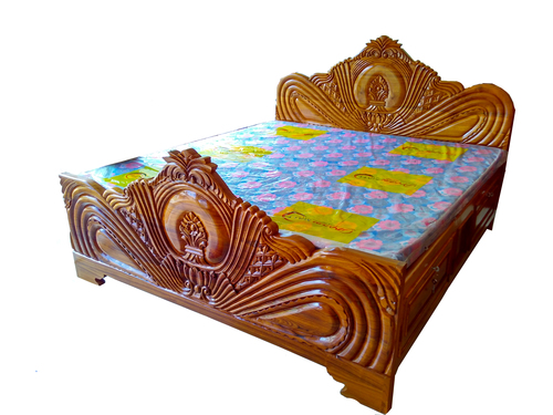 KING SIZE DESIGNER BED