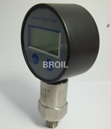 Digital Pressure Gauge - Input Range Up to 1000 Bar, 5 Digit Display, Backlit, Compact Size, Easy Usable, Ambient Temp 0-50Â°C, Auto Off