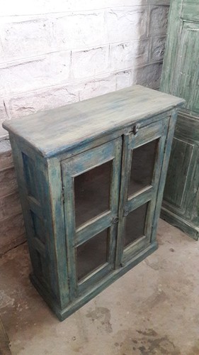 Small Glass Almirah