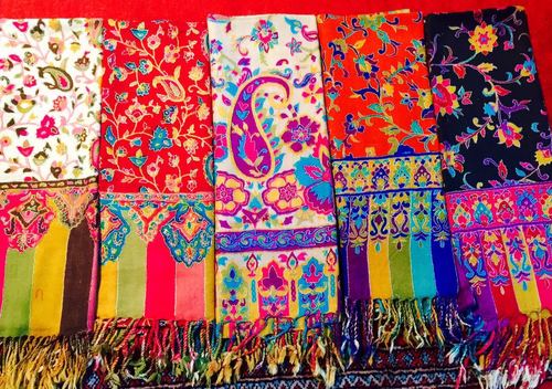 Kashmiri Needlework Wrap - Jamawar Wool, Unisex Shawl with Alluring Designs and Lightweight Comfort