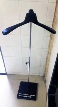blazer stand