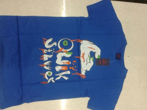 T - shirt
