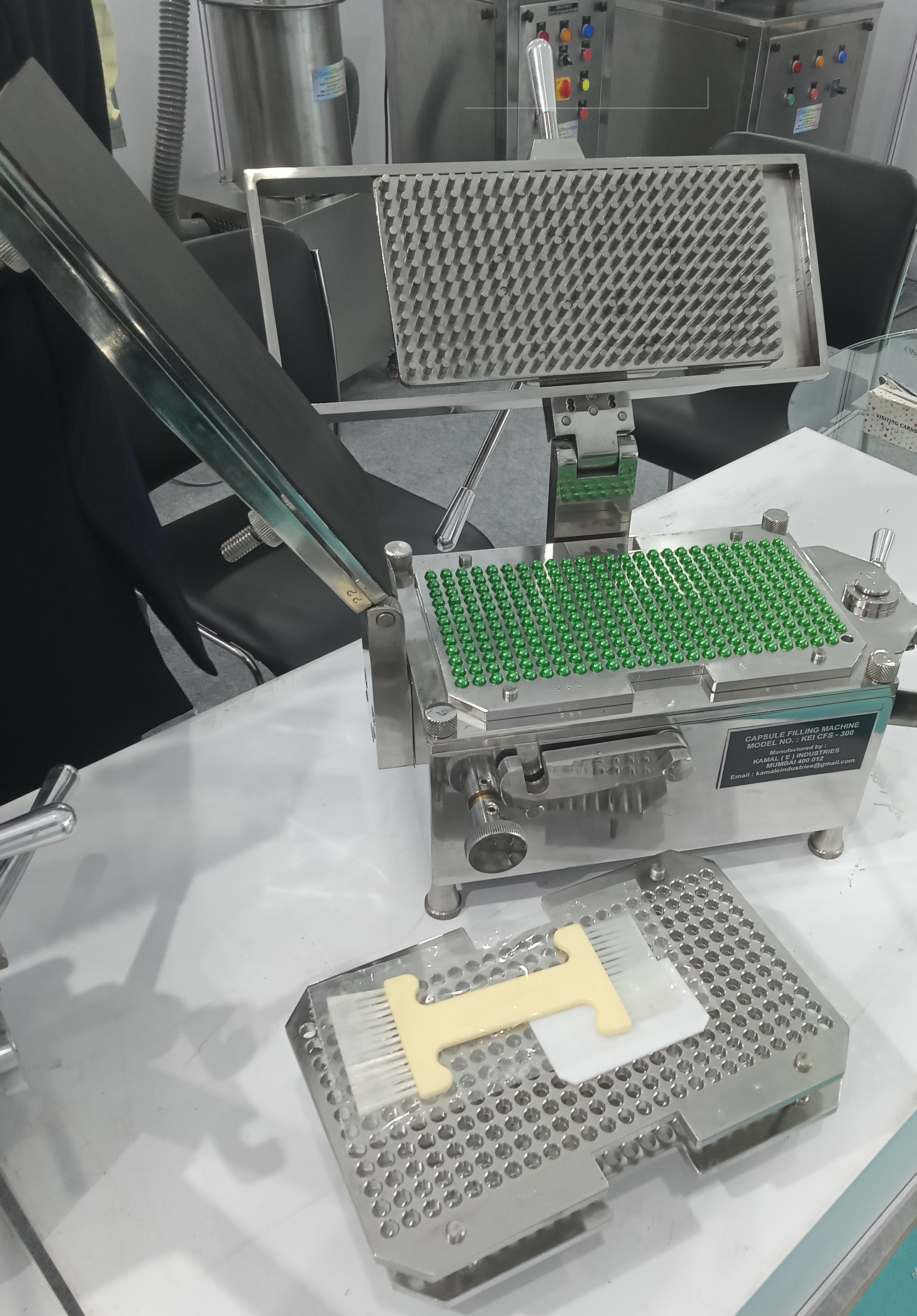Capsule Filling Machine - Color: Sliver