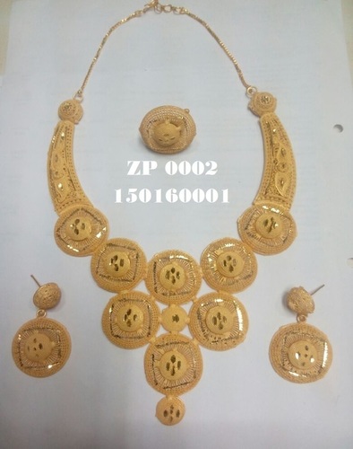 Fancy Design Necklace Set