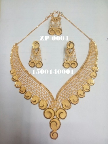 New Fancy Design Necklace Set