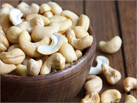 White Whole Cashew Nuts
