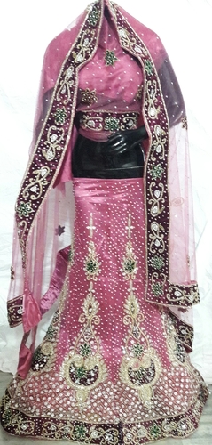 Bridal Lehanga Chunni - Ethnic Fabric Piyazi Color | Embroidered Design Bead Decoration Short Sleeves Style