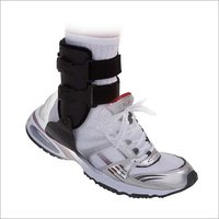 Bledsoe Axiom Hinged Stirrup