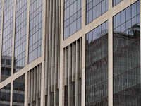 Dry Stone Cladding - Natural Stone, 20-40mm Thickness, Beige Color | Aesthetic Appeal, Durable, Weather Resistant, Easy Installation