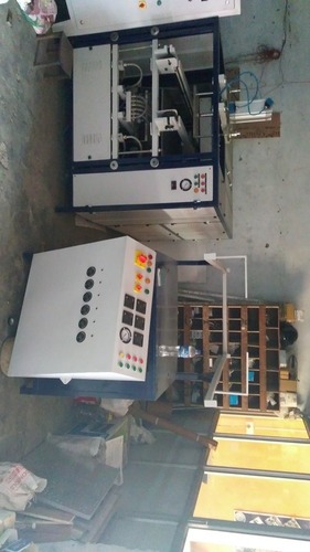 Automatic vacuume PP Forming Machine Automatic vacuume PP Forming Machine
