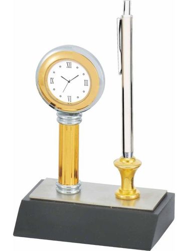 Desktop with Pen Stand
