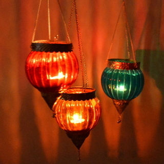 Decorative Glass Hanging Power Source: Electric