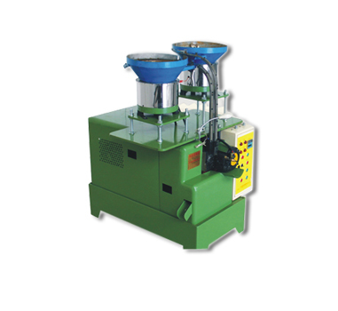 AUTO PRESSING NYLON TO NUT MACHINE