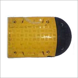 Heavy Duty Rubber Speed Bump