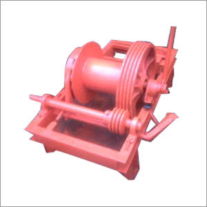 Builder Hoist Winch - Steel 500x400x300 mm Red 500 kg Capacity Rustproof User Friendly Design