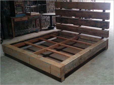 Wood Reclaimed Bed