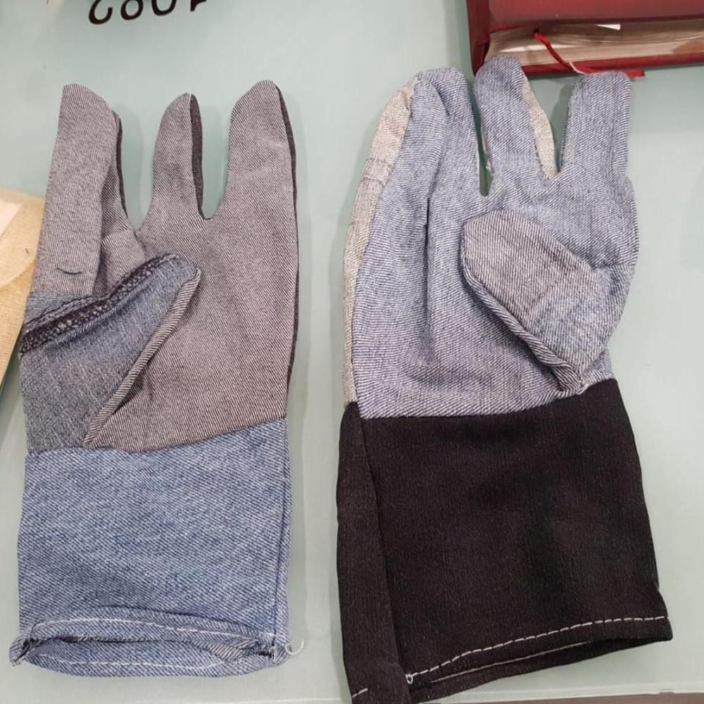 Jeans hand gloves